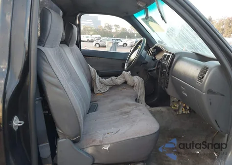 1997 Toyota Tacoma from USA, damaged, VIN 4TANL42NXVZ295944